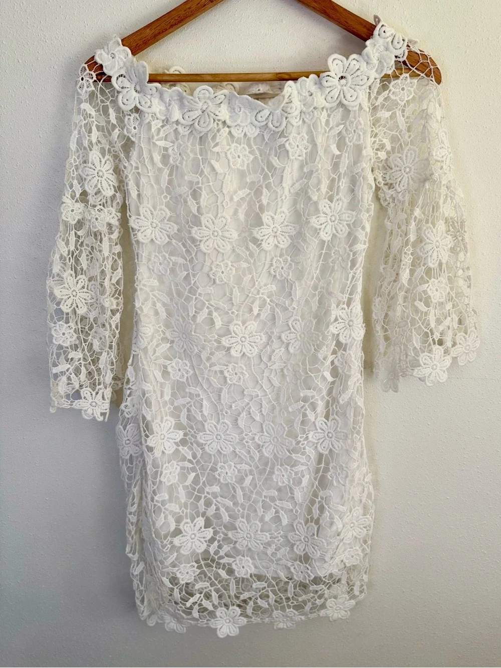 Auxo Collection White Lace Off Shoulder Dress Bell Sleeve Mini S - Picture 13 of 13